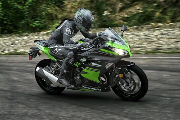 kawasaki ninja 300