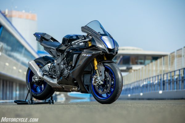 Yamaha Yzf R Foto Galeri Motosiklet Sitesi