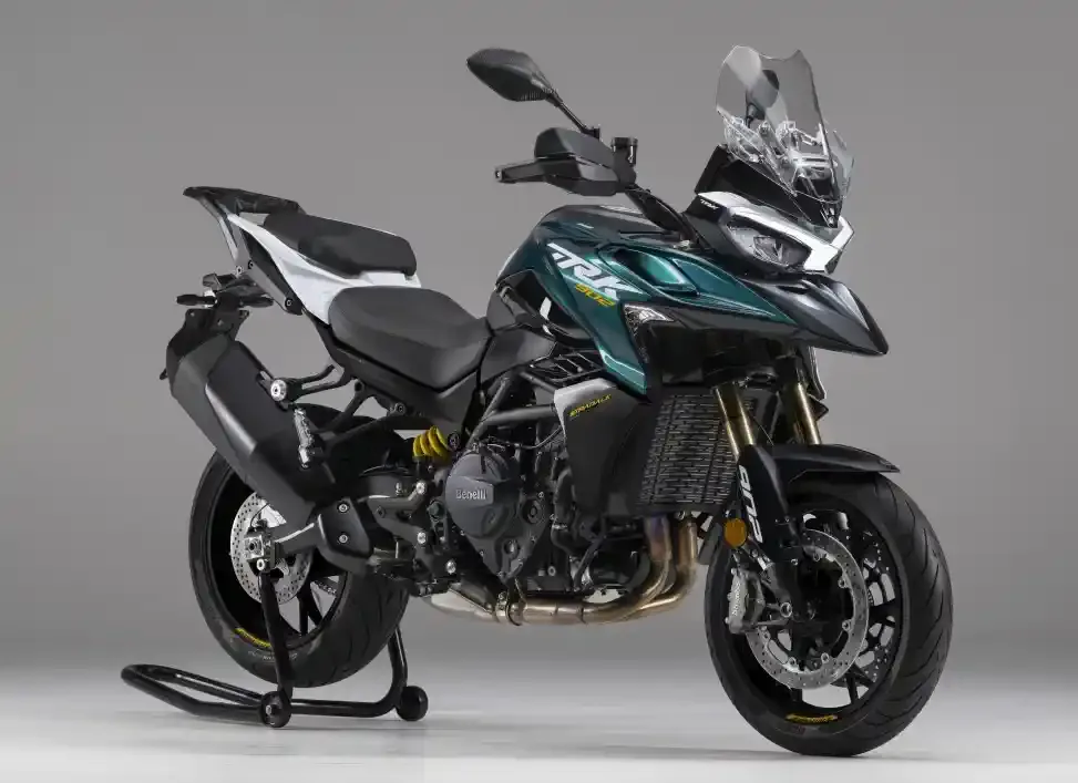 BENELLI TRK 902 Stradale 2026