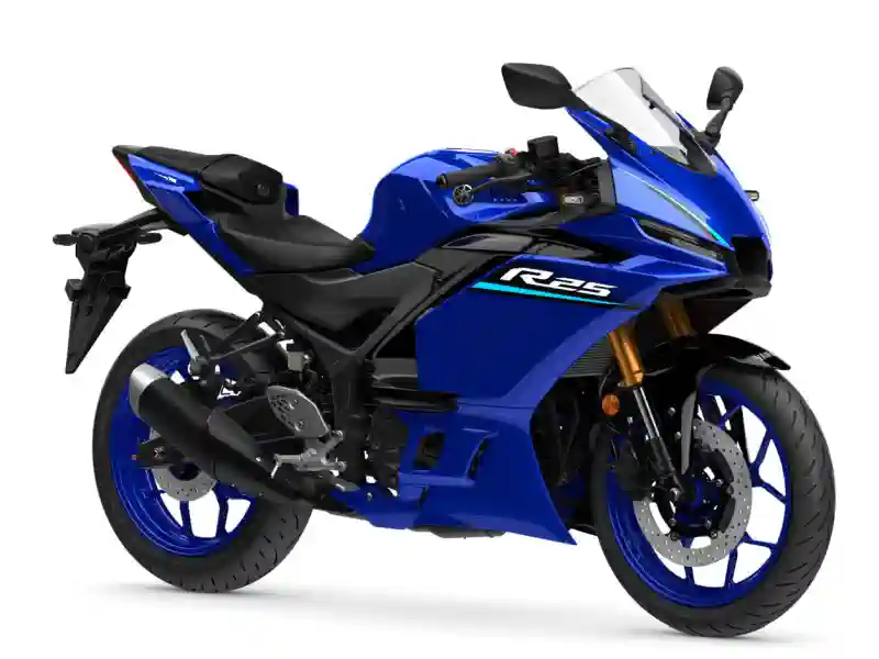 YAMAHA R25 2016