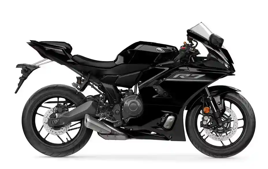 YAMAHA R7