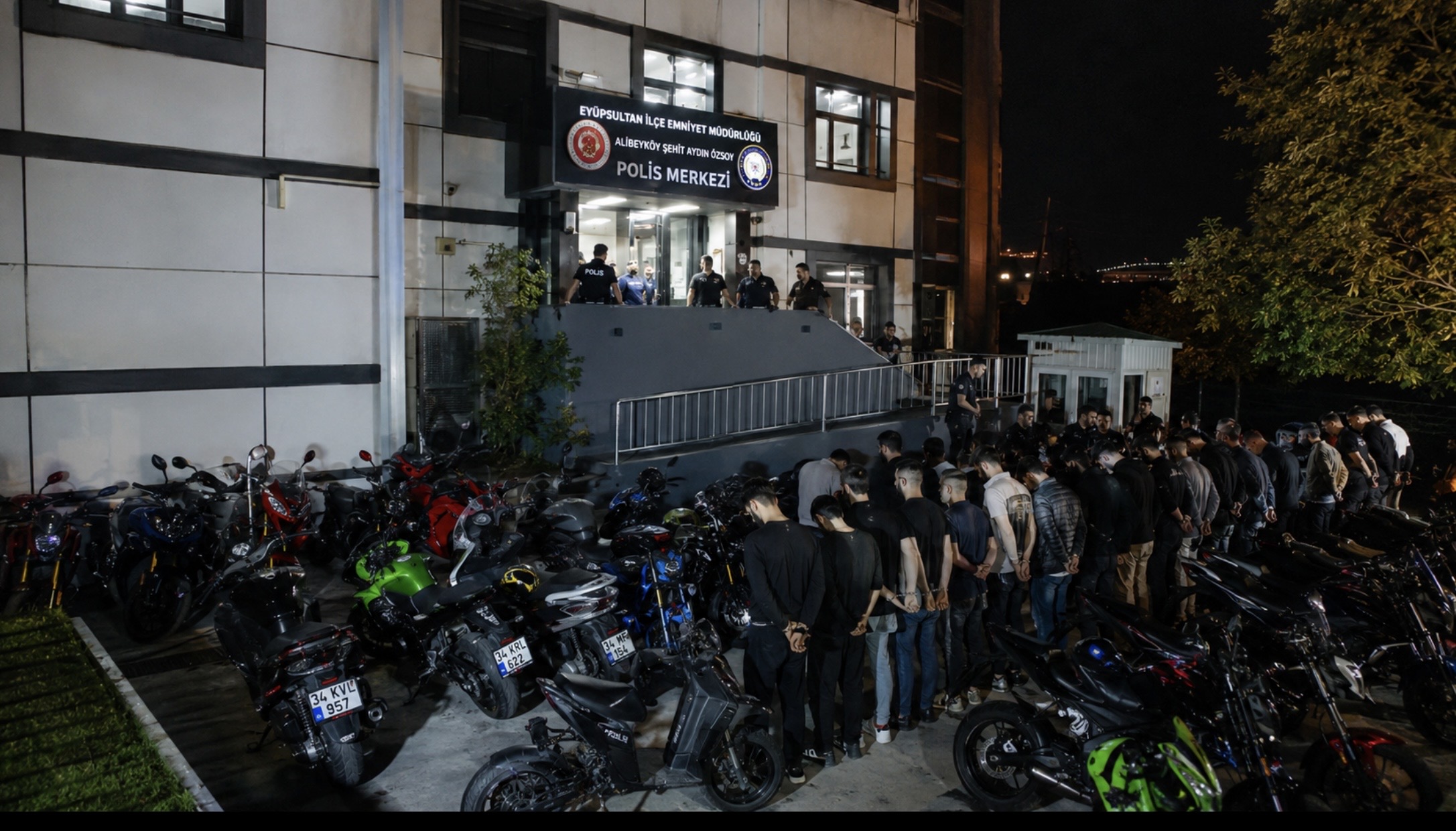 Eyüpsultan’da Motosikletlilere Drone Destekli Operasyon: 58 Kişi Yakalandı