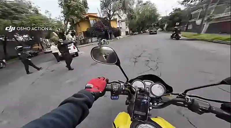 Yo esperando mi pedido