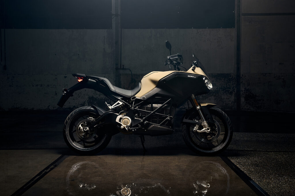 Dünyada Sadece 40 Tane: Zero SR/F 20th Anniversary Tanıtıldı