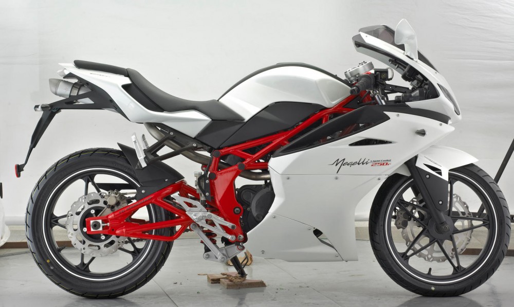 Megelli 250R hakkında sosyal medyada çıkan ibretlik sözler