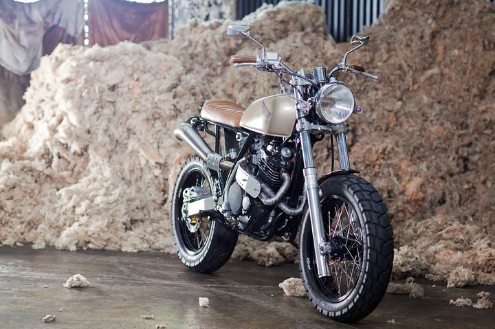 Honda XR600 Sokak Yarışçısı