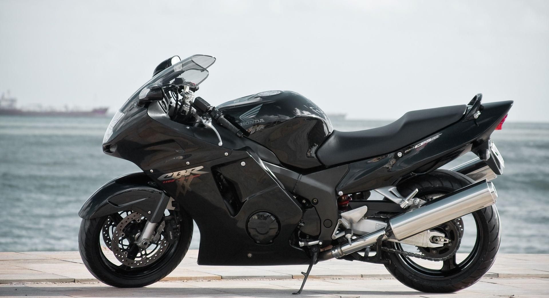 Honda CBR 1100 XX Super Blackbird