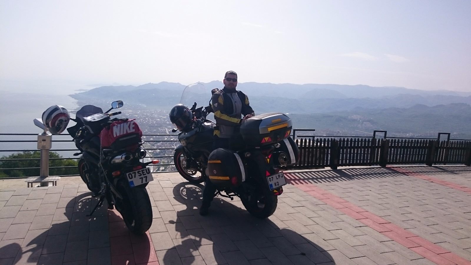 Mehmet Can ORAKCI ve İlker ŞEKERCİ - Vstrom DL650 ve Yamaha Fazer6 S2