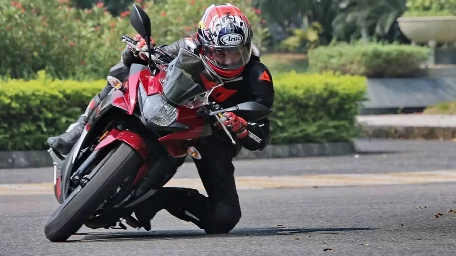 Suzuki GSX250R ortaya çıktı