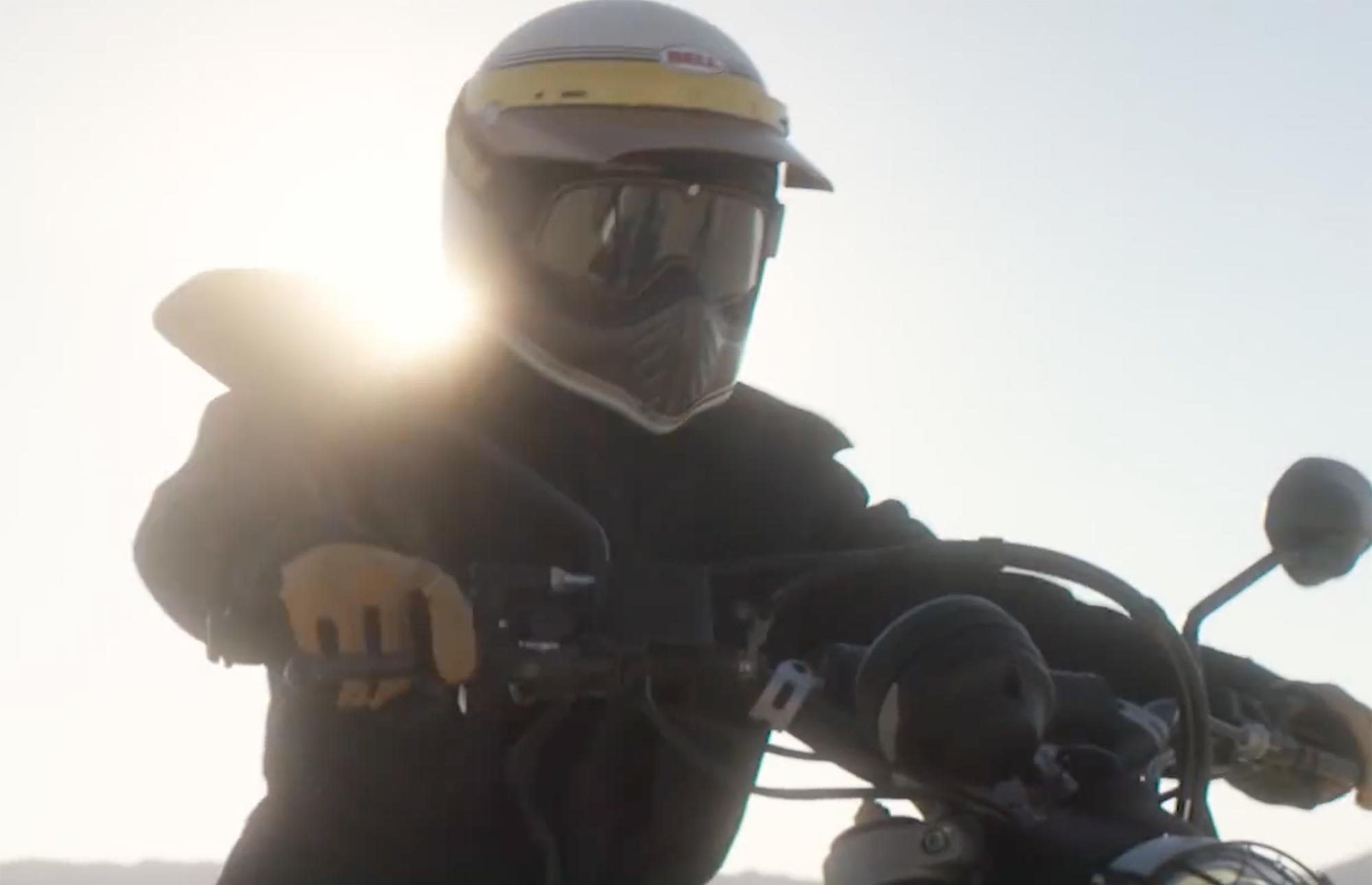 Ducati Scrambler Desert Sled ve Cafe Racer