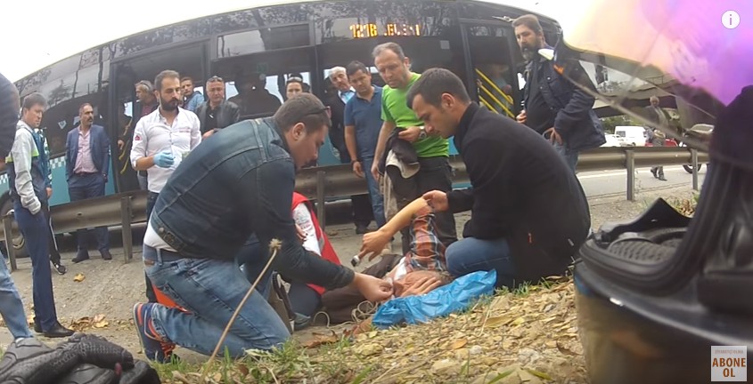 Hayat Kurtaran Motosiklet Sürücüsü