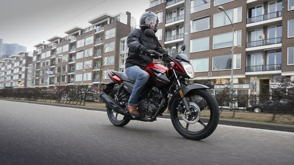 Yamaha YS 125 almak için 11 neden