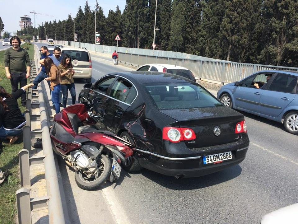 Bir üyemizin başına gelen kaza - Sinyalsiz şerit değiştirme