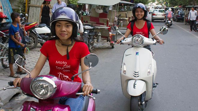 Phnom Penh'in 1 No'lu bayan taksi scooter ajansı