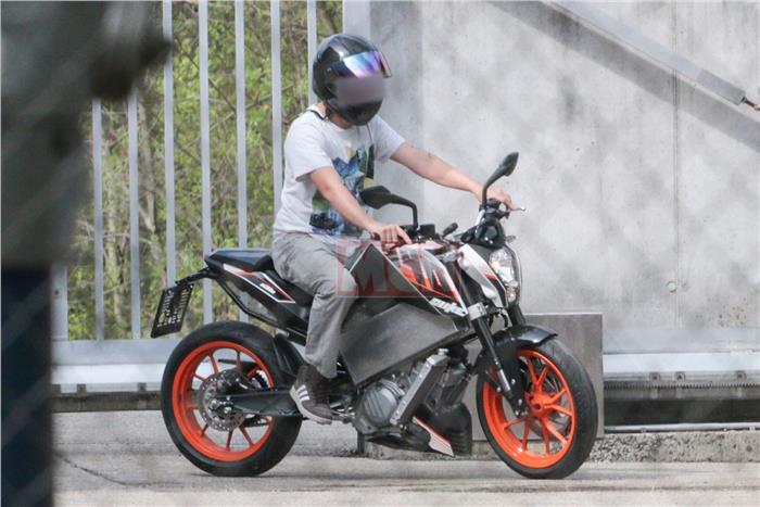 KTM'in Elektrikli Duke'u Yolda