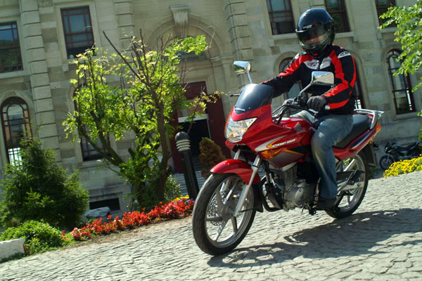cbf 150 kullanıcısıyım trafikte tecrübem var