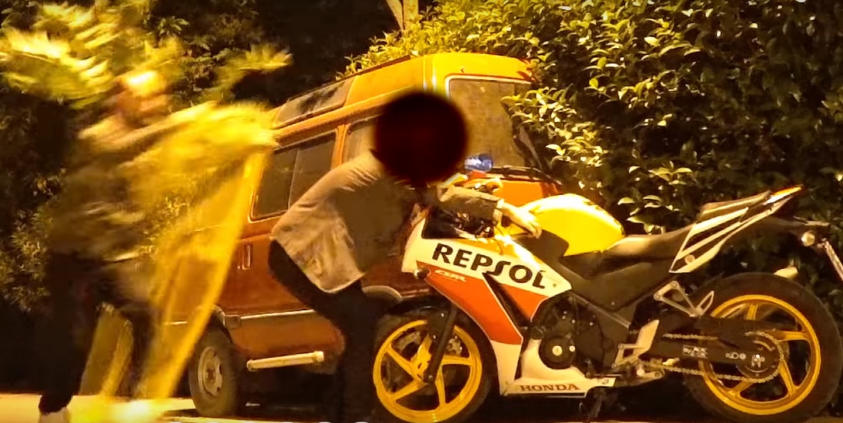 Motosiklet Sürücülerine Hırsızlık Uyarısı