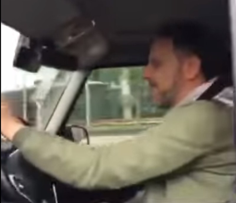 Ozan Güven'den Küfür Yemek İsteyen Motorcu