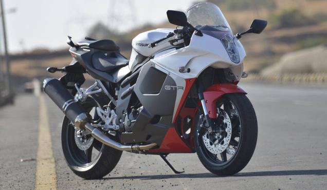 Hyosung GT650R Foto Galeri