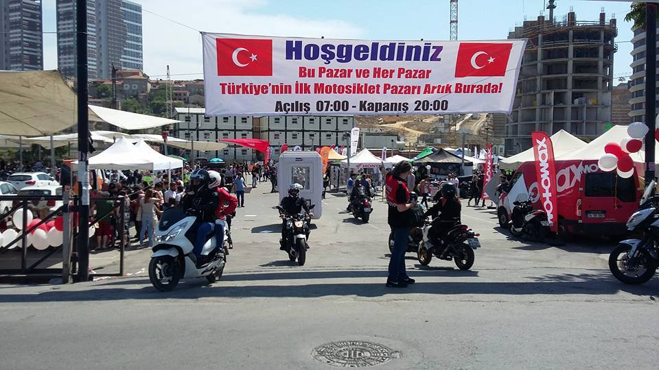 TMP'nin ve İstanbul Polis Derneği'nin düzenlediği açık pazar etkinliğine ilgi büyük