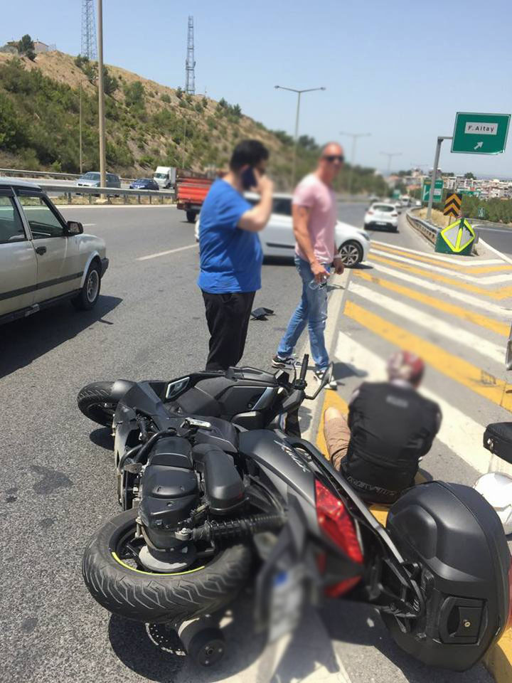 Ekipmansız binmemenin önemini anlatan kaza - Yamaha XMAX Fan Kulübü