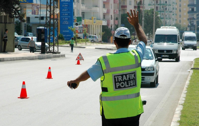 Standart dışı plakalı araçlar trafikten men edilecek