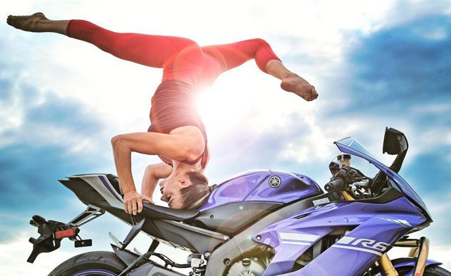 Motosikletli Yoga Modası