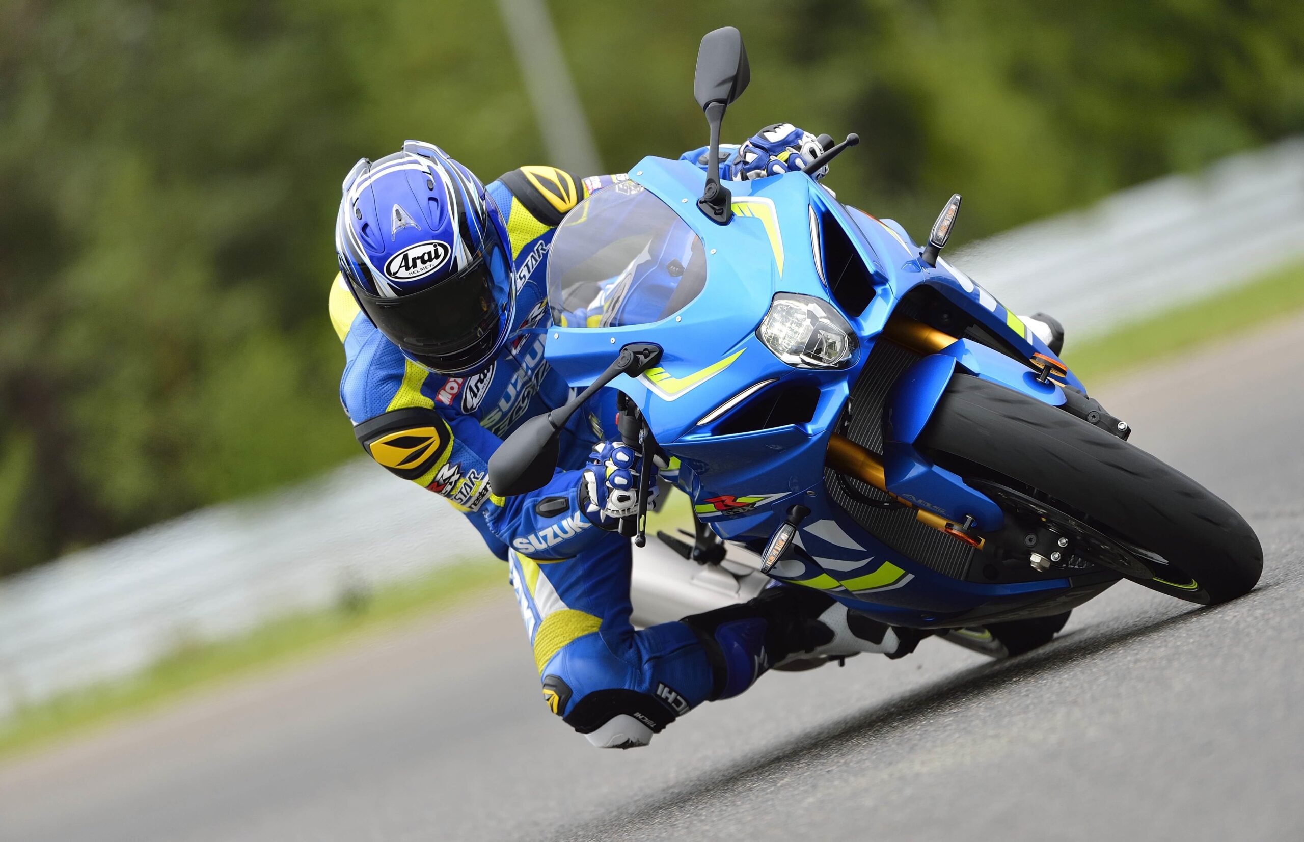 5 Maddede 2017 Suzuki GSX-R1000 Hakkında Bilmek İstedikleriniz