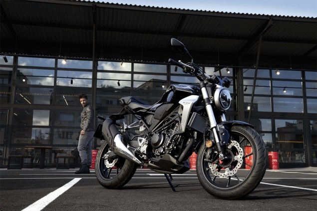 Honda CB125R Motosikletini Avrupa'da Çıkartıyor
