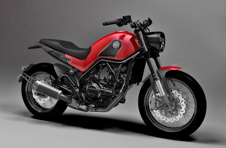 EICMA 2017 - Benelli Leoncino 500 Sport 2018