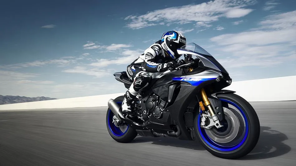 Yamaha YZF-R1M