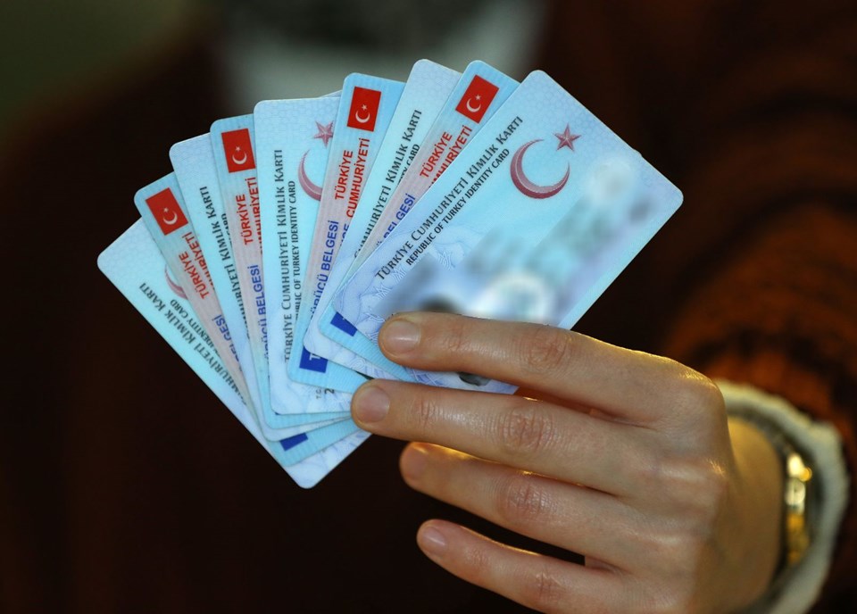 Ehliyet hangi yaşta alınır?