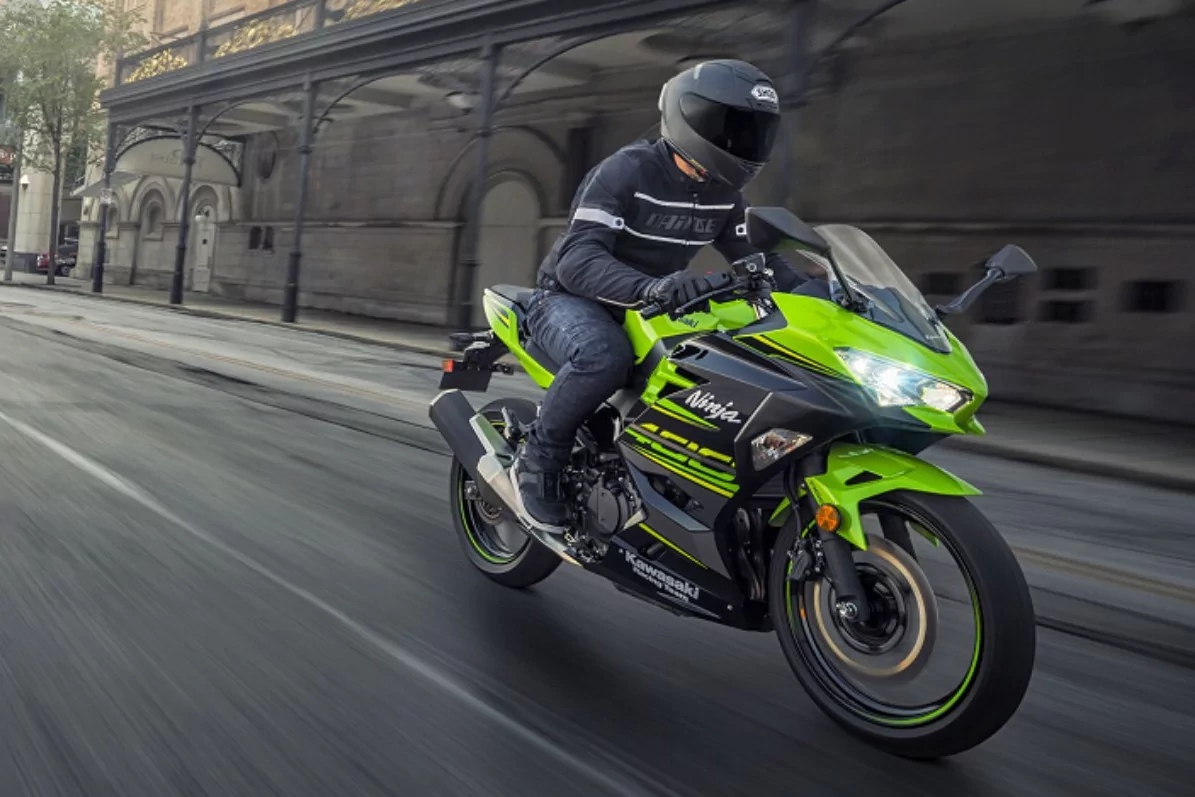 Kawasaki Ninja 400 Efsanesi Geliyor