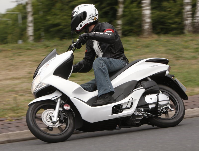 PCX Scooter Giyim Tavsiyesi