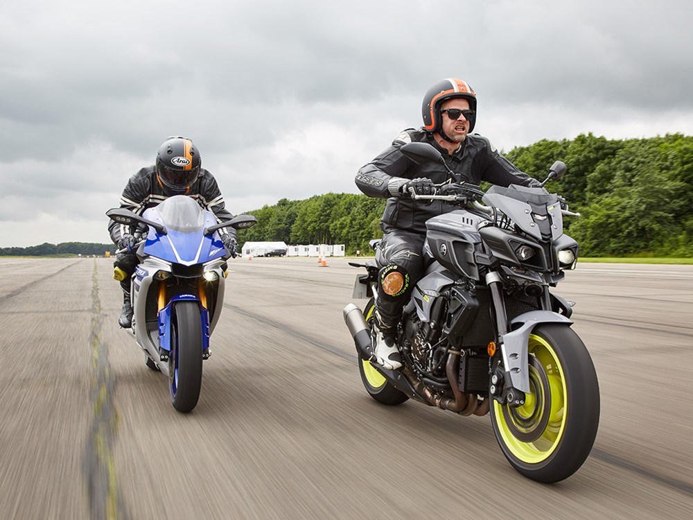 Spor Motosiklet mi, Naked Motosiklet mi Seçerdiniz?