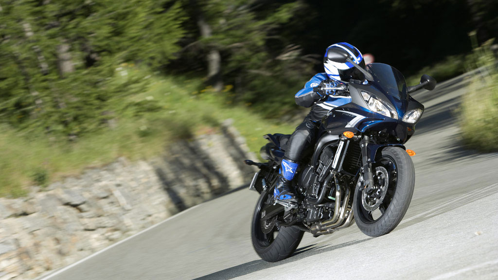 Yamaha FZ6 Giyim Önerileri, Shoei, Richa, Five Gloves