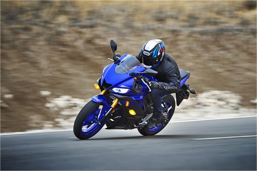 2019 Yamaha YZF-R3 - R World is calling