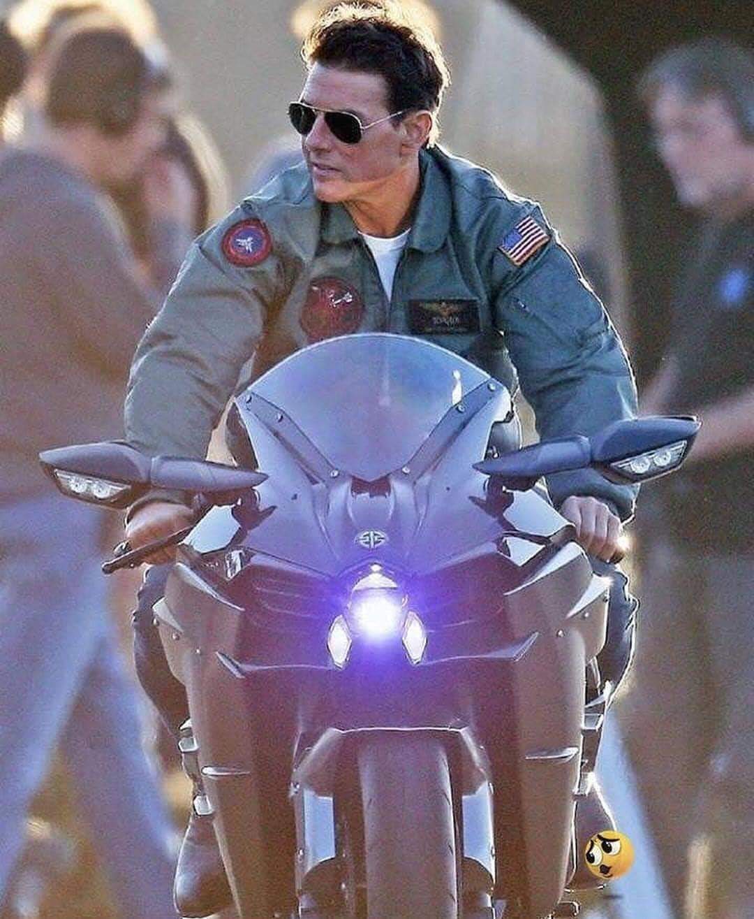 Top Gun 2, Tom Cruise on Kawasaki H2
