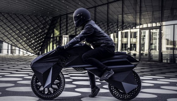 3D yazıcı ile üretilen ilk elektrikli motosiklet modeli