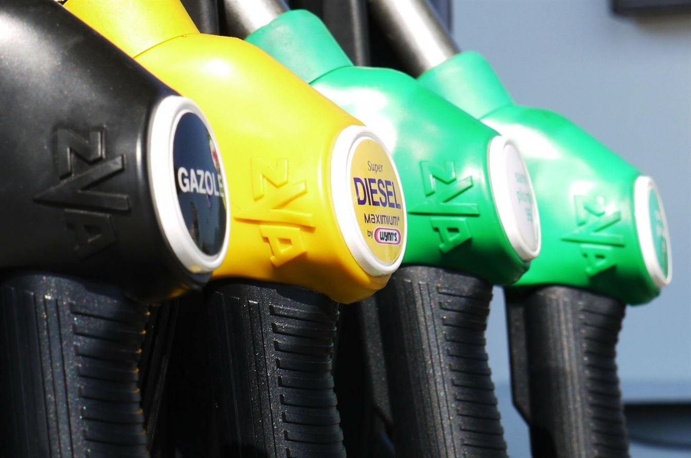 Güneş Enerjisini 18 Yıla Kadar Depolayabilecek Bir Sıvı Yakıt Geliştirdiler