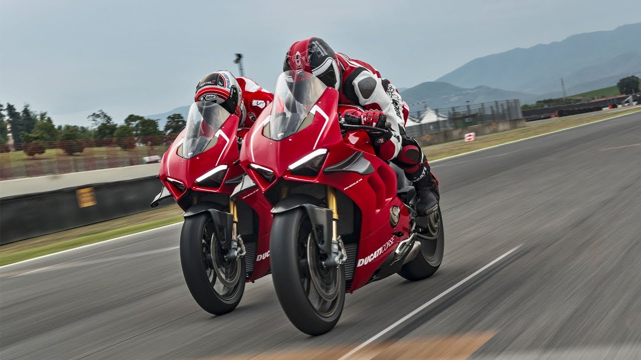 Ducati Panigale V4R - The Sound of Excellence