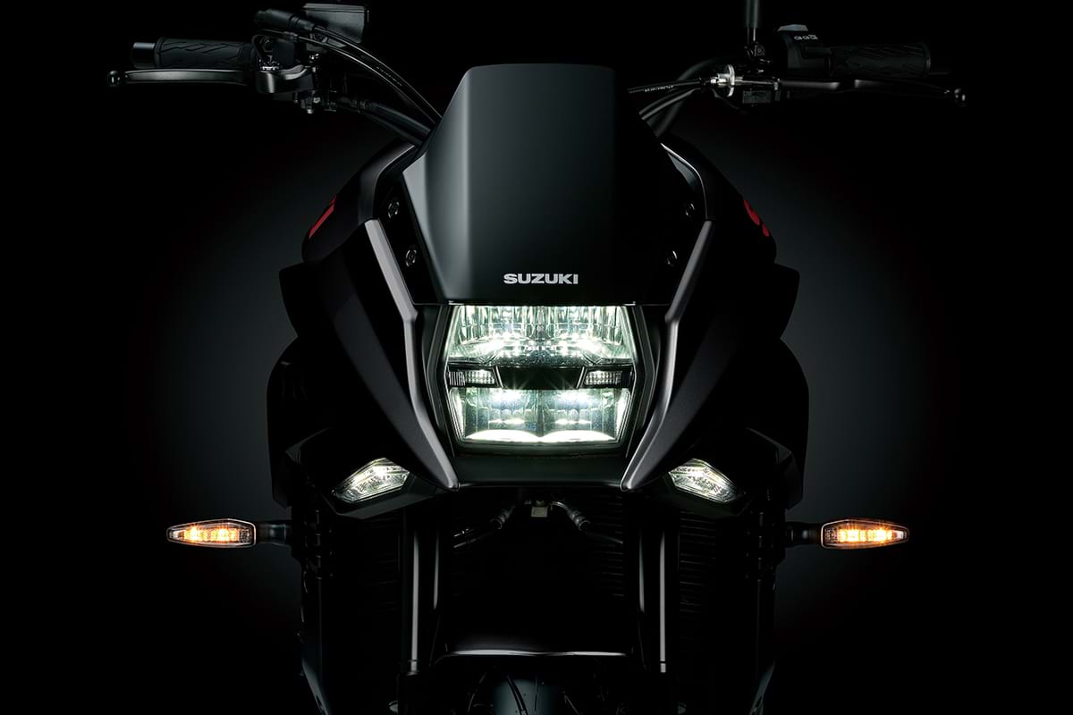 BLACK KATANA DEBUTS AT MILAN SHOW