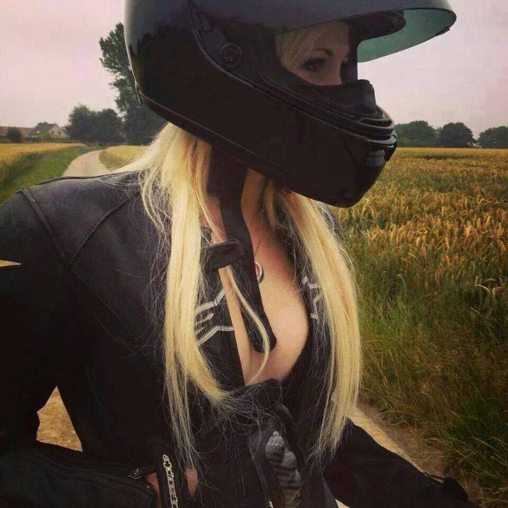 TOP Girls Of Motorcycle Bikers
