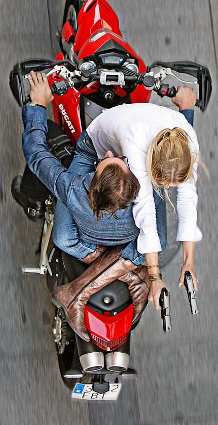Ünlü Motorcular ve Film Sahneleri