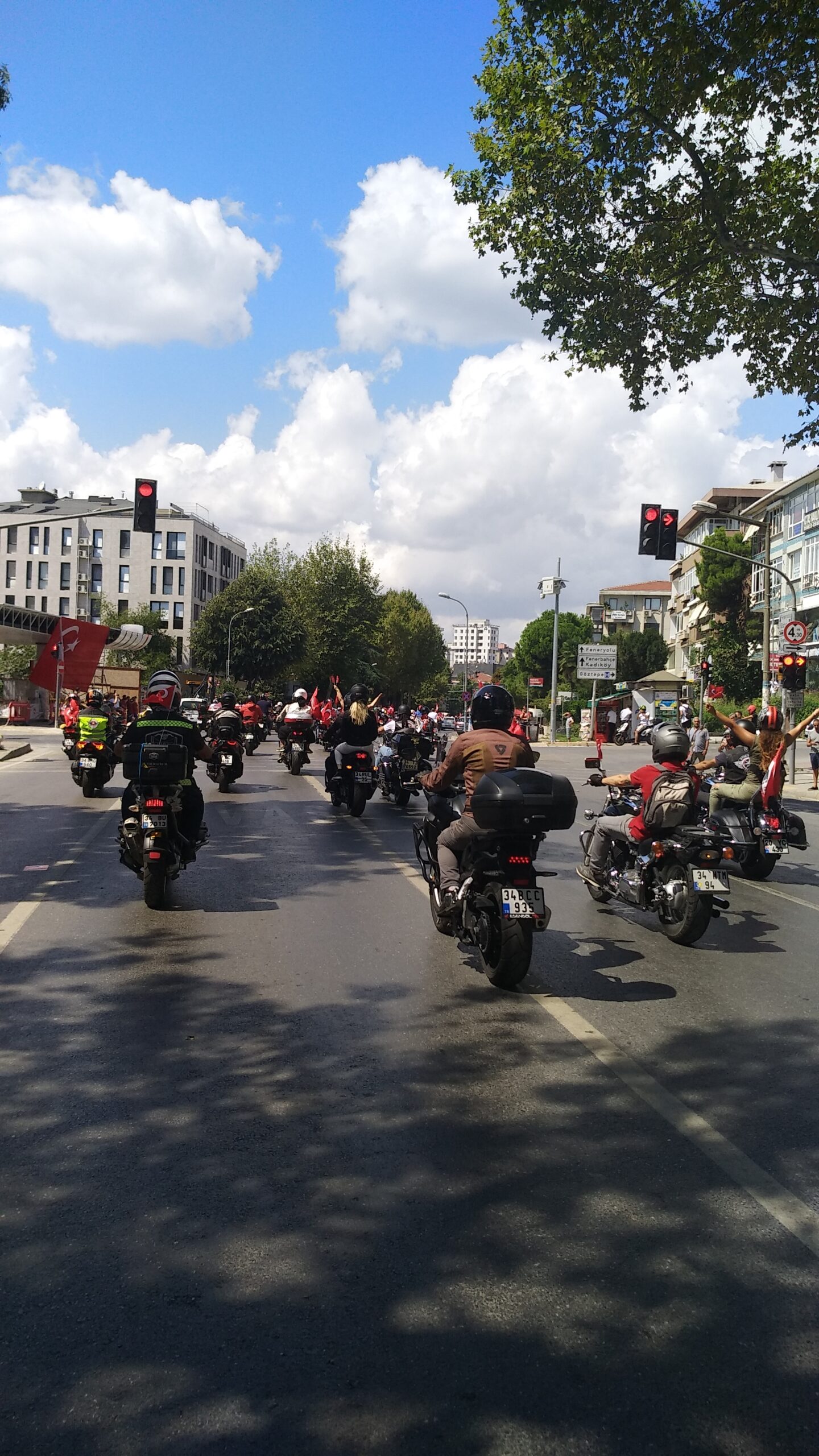 Motosiklet sevdalısı tüm dostlara sesleniyoruz