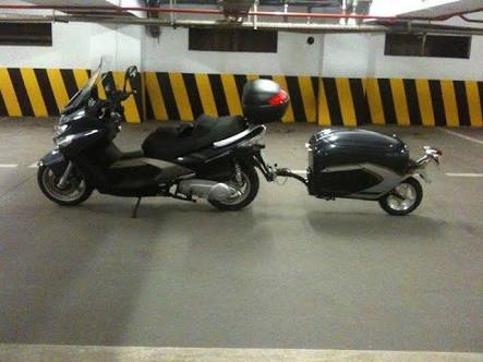 Motosiklet römork ile otoyoldan geçiş sürprizi