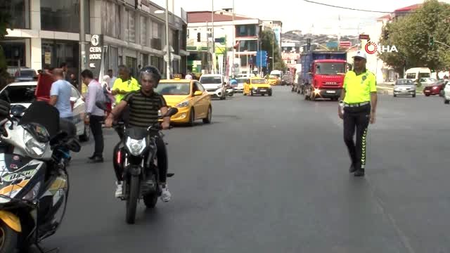 Ani trafik uygulaması, çok sayıda motosiklet çekildi
