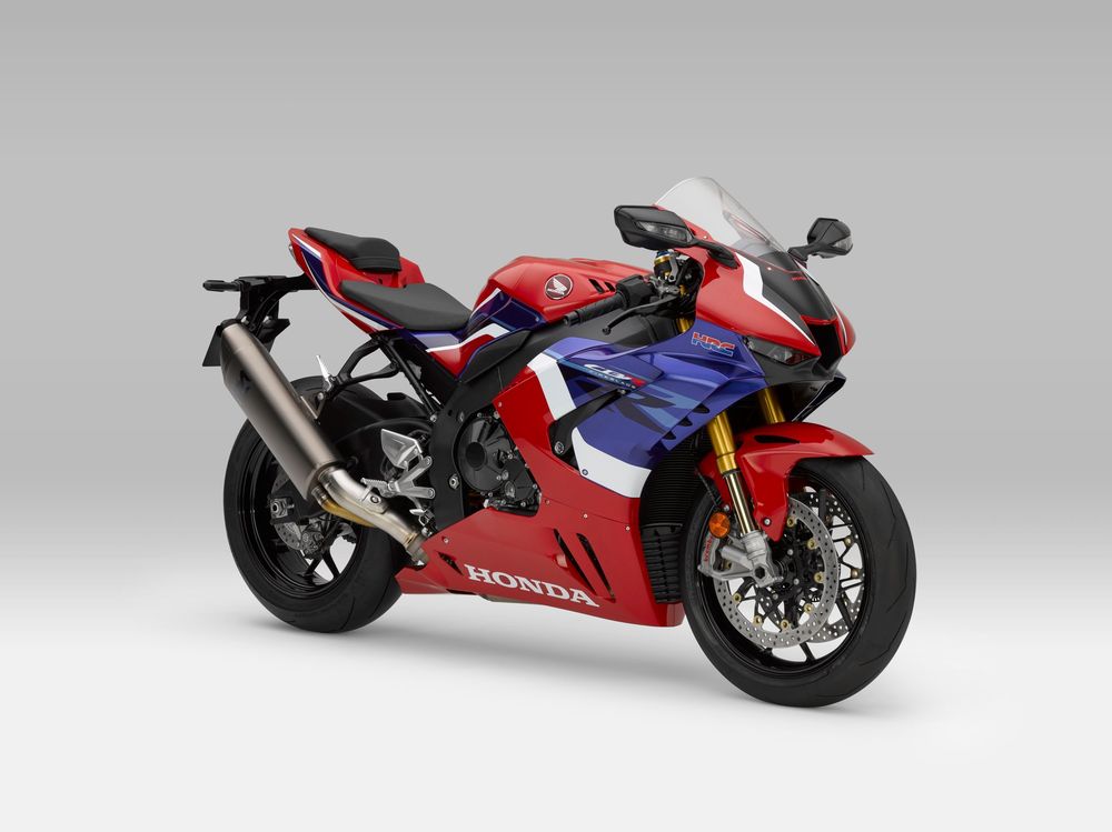 Yeni Honda CBR1000RR-R 1000bhp
