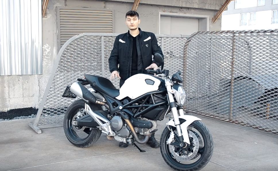 Ducati Monster 696 Motosiklet İncelemesi
