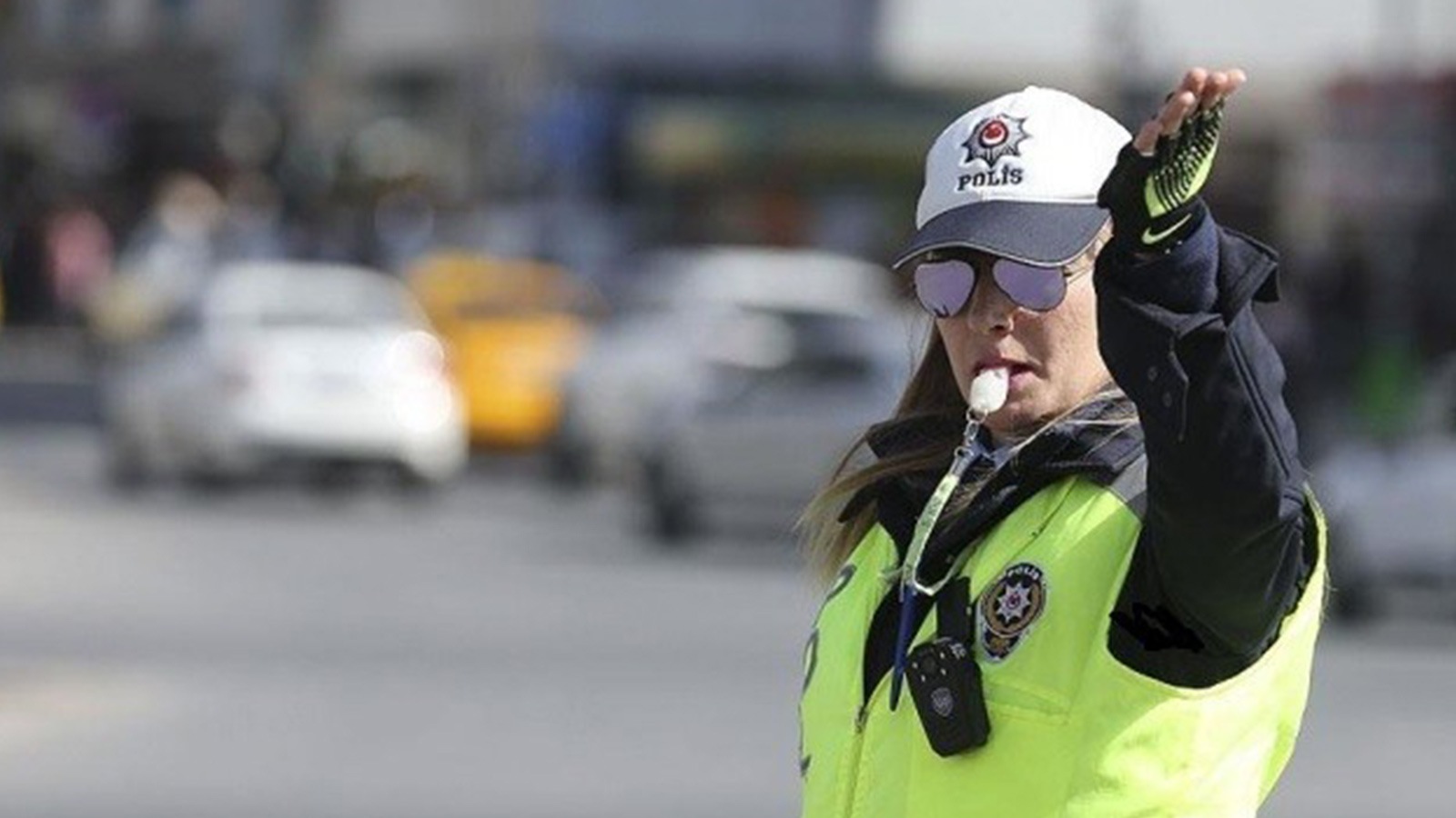 Geçici trafik belgesi ve geçici tescil plakası almama, süresi bittiği halde kullanma
